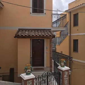 Casa Cundari Castelmola